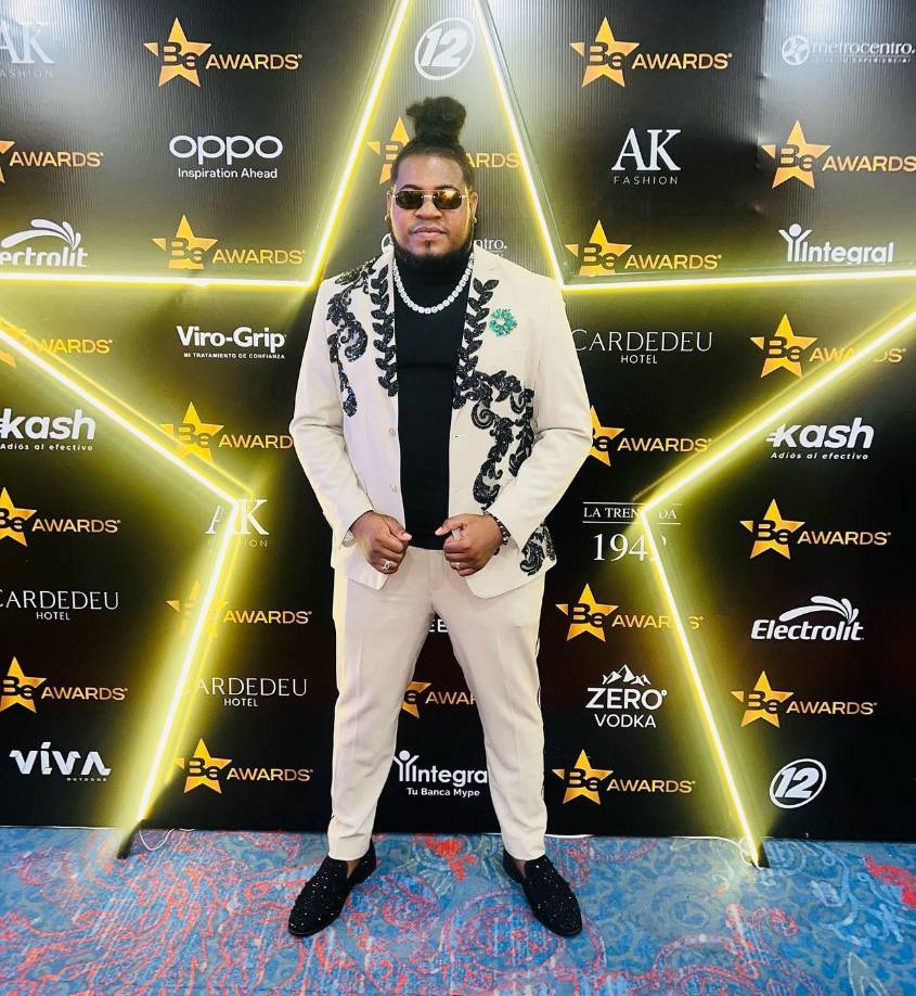 Agregó que: “ he tratado de innovarme para estar siempre ahí en el top y estar dentro de los cinco influencers más top de Honduras”.