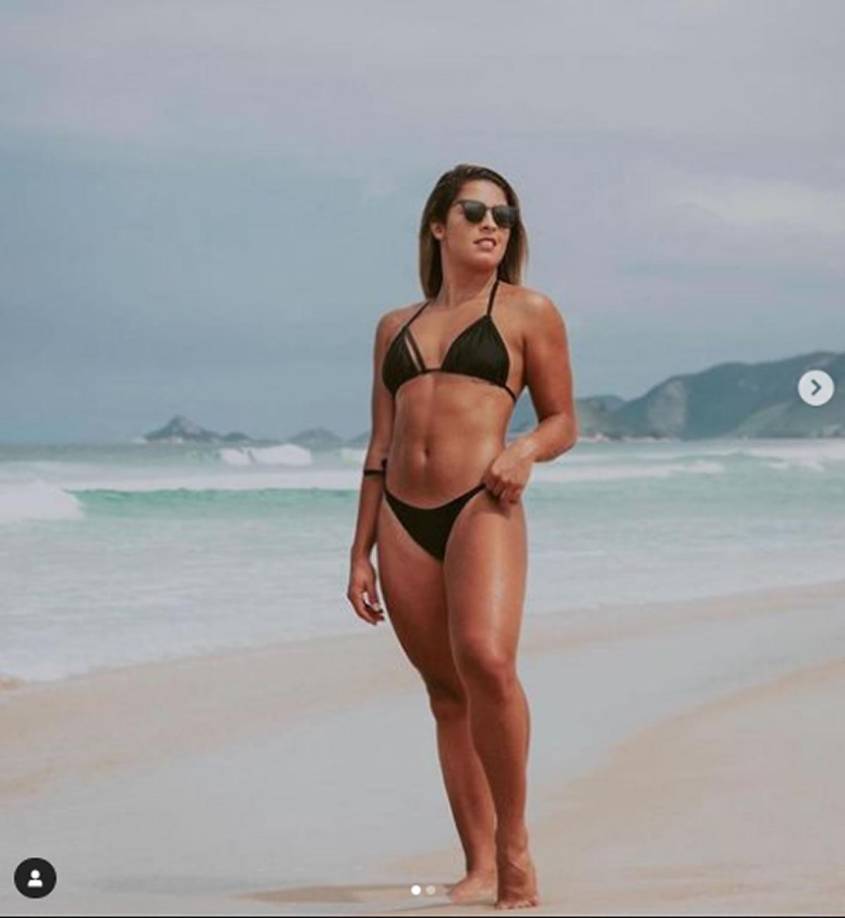 “Creé mi perfil en OnlyFans para compartir un poco más sobre mi experiencia como madre primeriza. Cómo he aprendido de esta experiencia diaria, me ha parecido una gran idea crear un perfil en la plataforma para hacer vídeos sobre el tema”, expresó Danielle para el medio brasileño UOL.