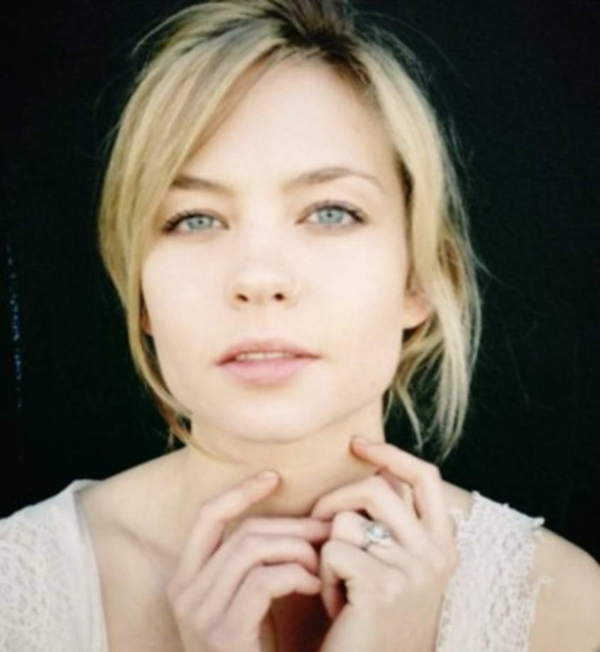 La joven de 28 años ha interpretado varios personajes en la pantalla chica, apareciendo en series como 'Big Love' y 'Psych'.