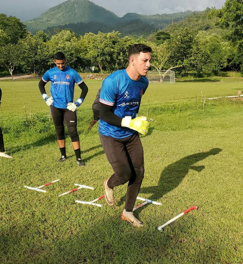 Bryan lo dejó claro: “Tengo una carrera limpia que no voy a echar a perder todo por un partido que no significaba ni clasificación, que no se peleaba el pase y solamente fue una mala tarde mía y de todo el equipo que jugamos mal los últimos 20 minutos”.