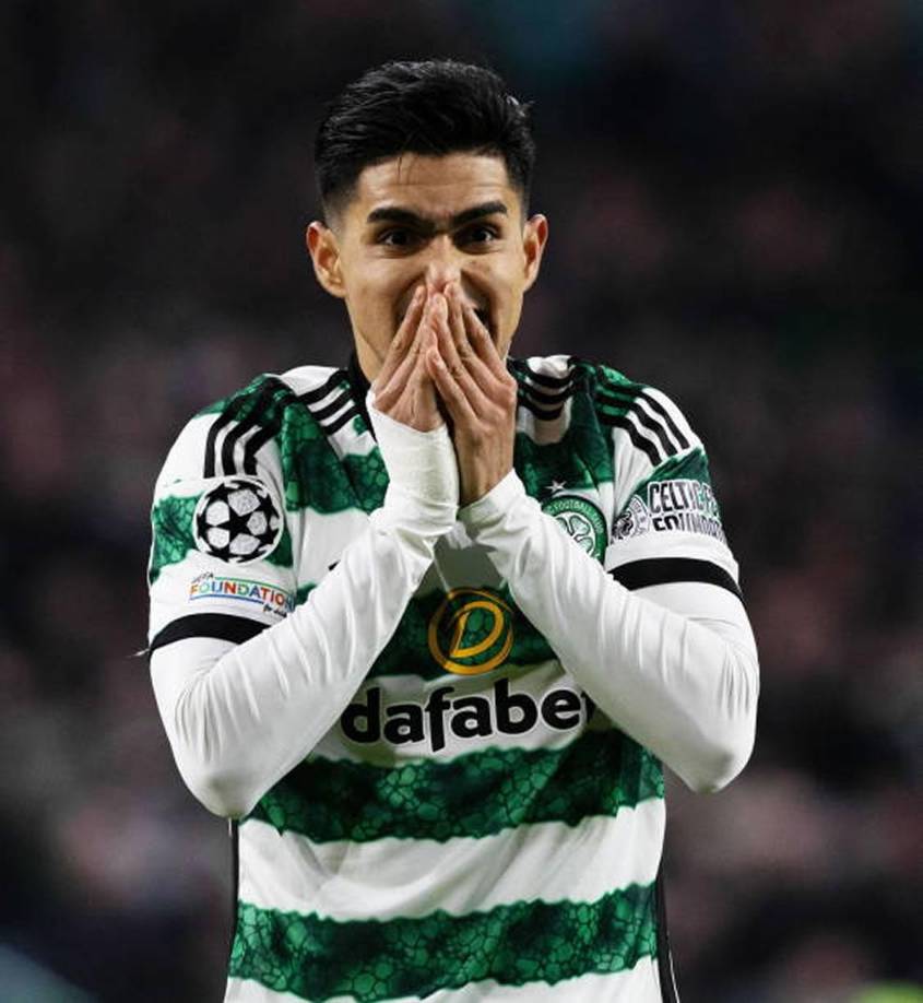 Así se lamentó Luis Palma por el gol que le quitó el portero neerlandés Justin Bijlow del Feyenoord.