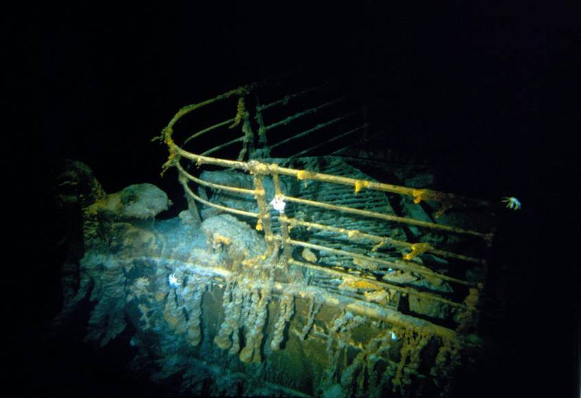 El famoso transatlántico se hundió en el Atlántico norte el 15 de abril de 1912 después de chocar contra un iceberg durante el viaje desde el puerto inglés de Southampton hacia Nueva York. Se estima que más de 2.200 personas viajaban en el Titanic, de las que más de 1.500 perdieron la vida.