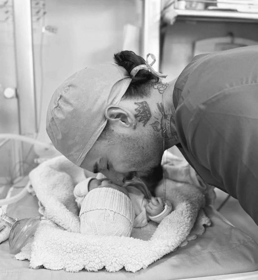 Gaviria denunció que en su país la ley 100 (derecho constitucional a la salud) aplica de diferentes formas de acuerdo al estrato y al dinero que poseen.