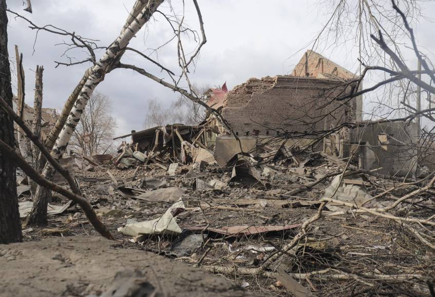 Periodistas de AFP observaron escenas de devastación en el lugar, pese a que Moscú insiste que no lanza ataques contra zonas civiles. 