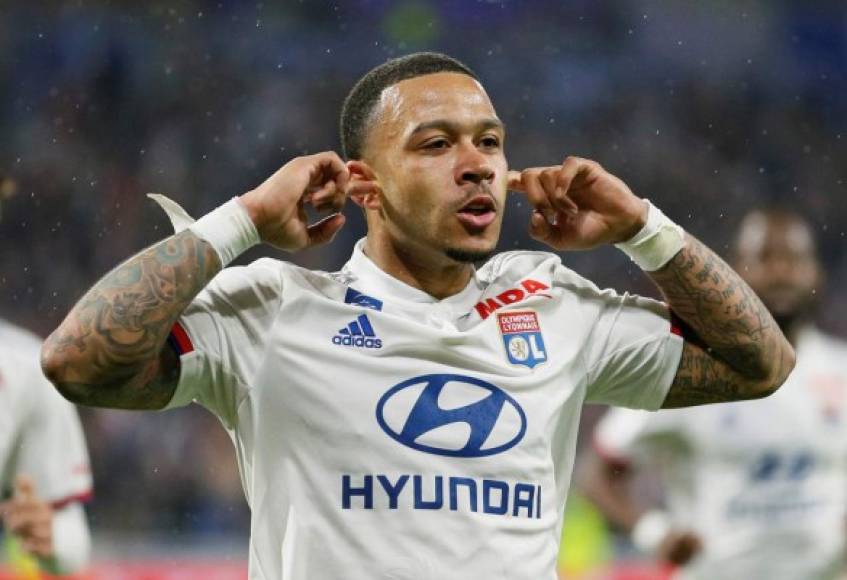 Memphis Depay es otro jugador está sonando con fuerza para suplir a Jadon Sancho en el Borussia Dormund. Según Bild, el actual jugador del Olympique de Lyon tiene contrato hasta 2021 y su valor de mercado actual es de 44 millones de euros.<br/><br/>El holandés ha metido esta temporada 14 goles en los 18 partidos que ha jugado con los franceses, promediando un gol cada 101 minutos. Resulta irónico que la llave de la llegada de Sancho al United sea precisamente el ex red devil, ya que no rindió lo esperado con los ingleses.