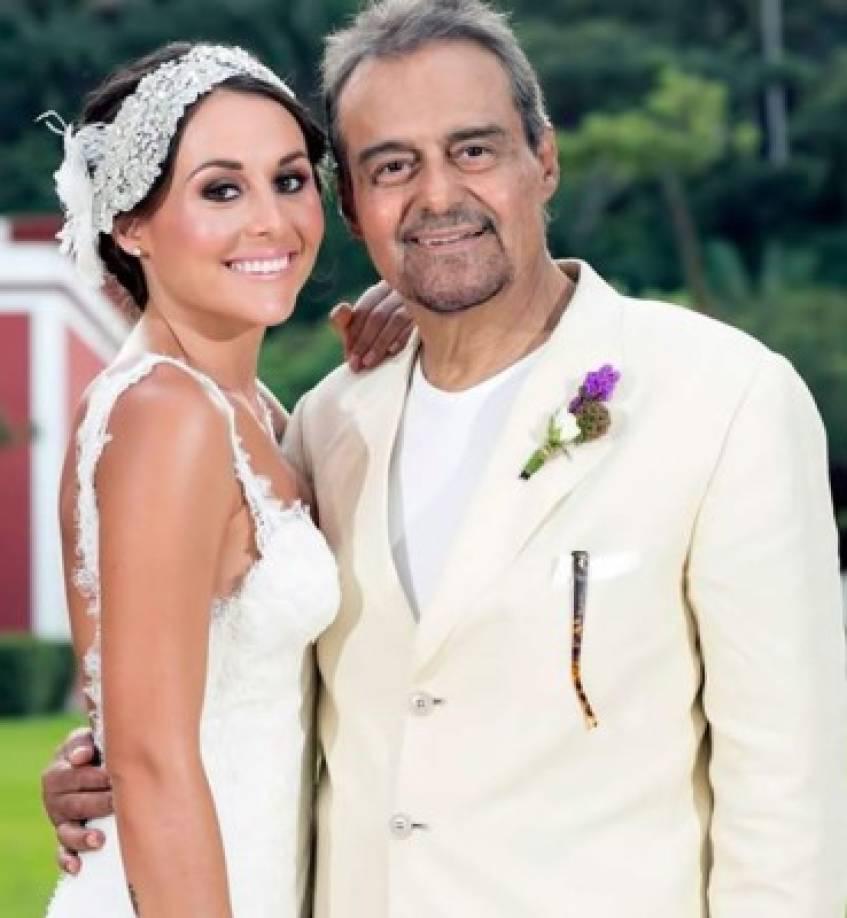 A lo largo de los años, las declaraciones de Dulce sobre su relación con Gonzalo generaron reacciones mixtas, especialmente de la familia del actor. Marimar Vega, hija de Gonzalo y también actriz, expresó su descontento con algunos comentarios de Dulce, aunque la cantante siempre intentó ser respetuosa y conciliadora.