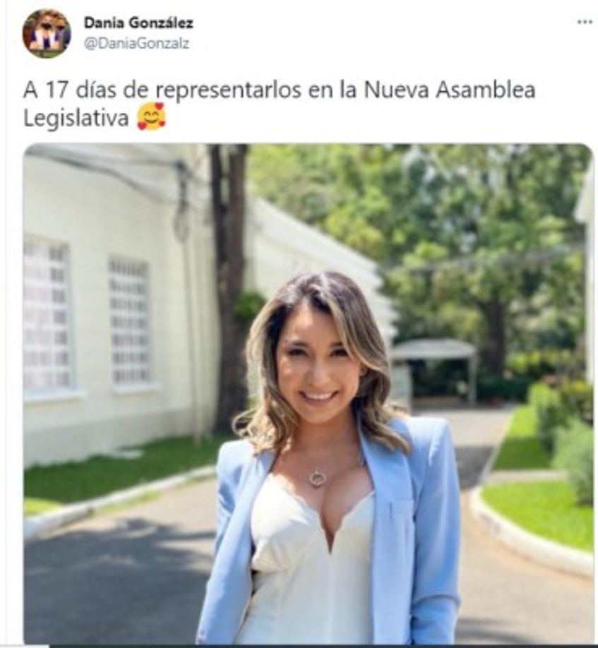 Esta es la foto tendencia de la joven diputada.