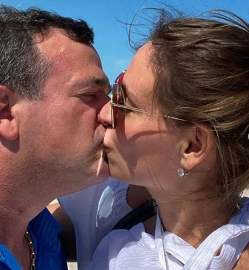 'Nuestra Primera Semana juntos en Yucatán', publicó en su cuenta oficial de Instagram el empresario y expresidente del Marathón.