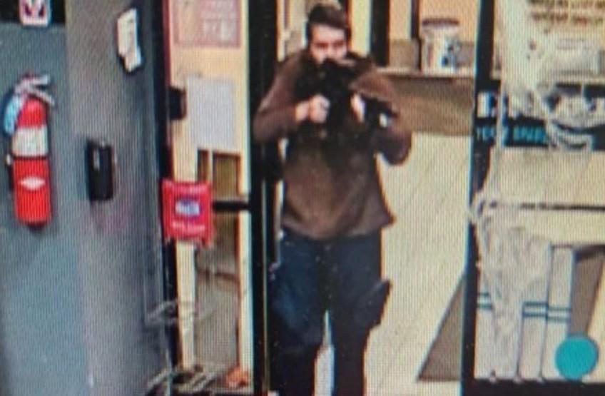 Familia del tirador de Maine avisó a la Policía sobre su salud mental