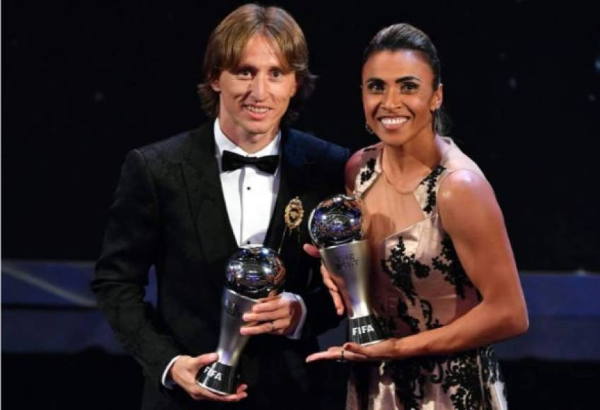 Marta recibió el The Best 2018 junto al croata Luka Modric.