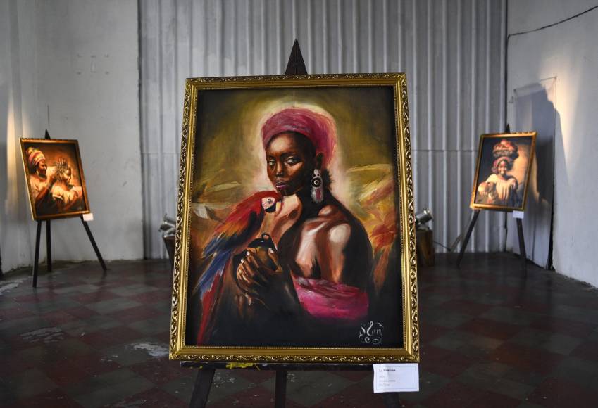 La exposición artística individual de Stanley Banegas se está llevando a cabo en la Casa de la Cultura de SPS. 