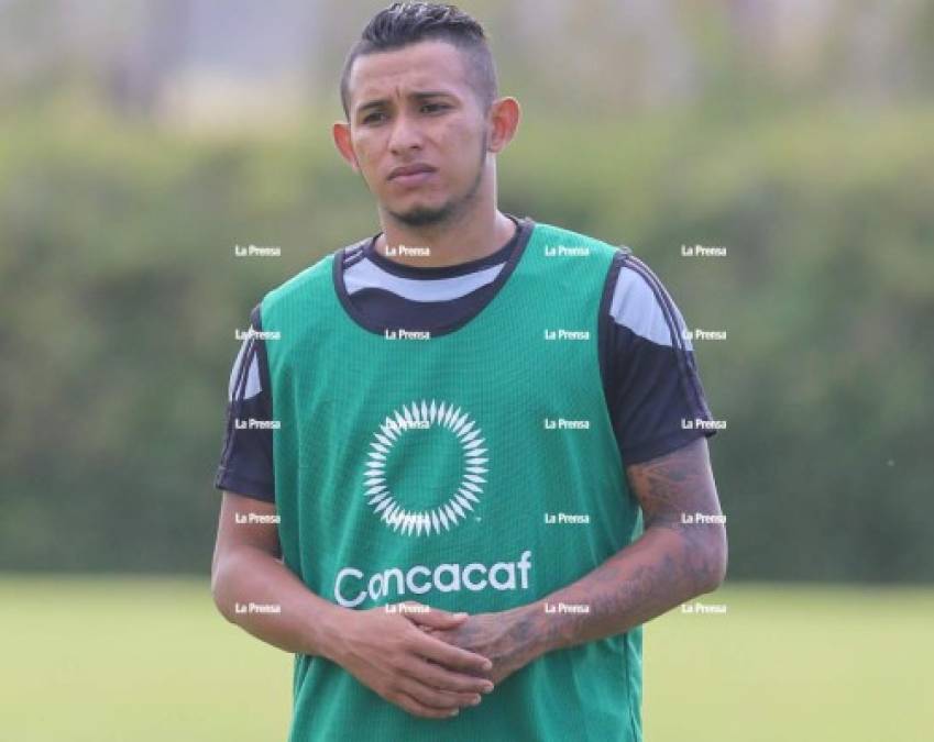 Marvin Cálix: El mediocampista fue dado de baja en la UPN y se ha hecho presente a la pretemporada del Motagua. Busca convencer a Diego Vázquez, anteriormente estuvo en las reservas del club azul.