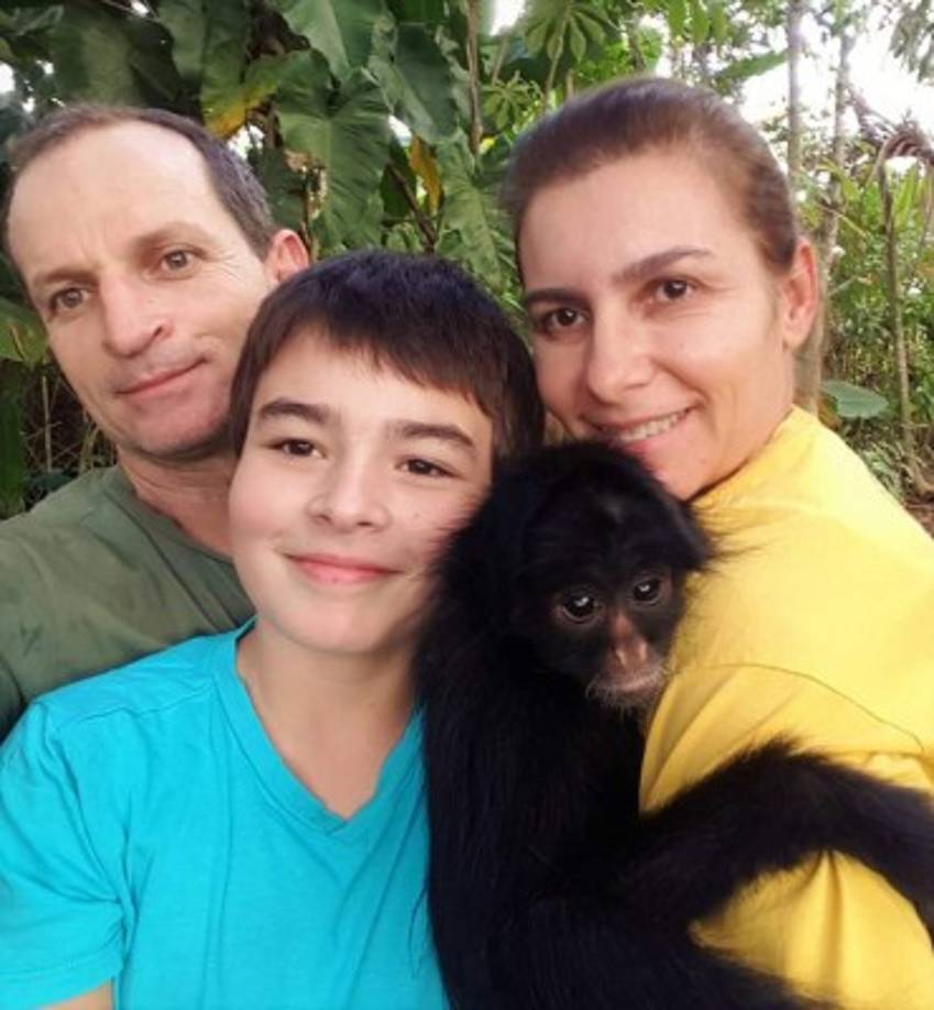 Los padres de Tiago afirman que siempre que pueden le recuerdan a Tiago lo peligroso que es convivir con estos animales.