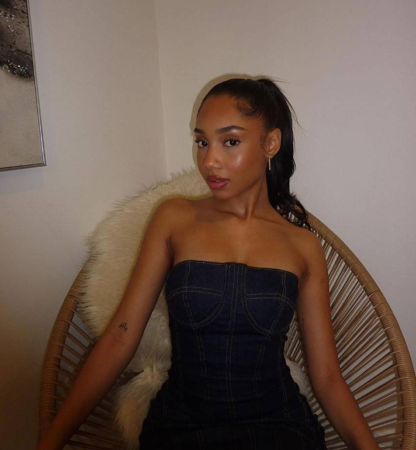 Asantewa Chitty es una hermosa modelo cuyos orígenes proceden de Nigeria y Turquía.