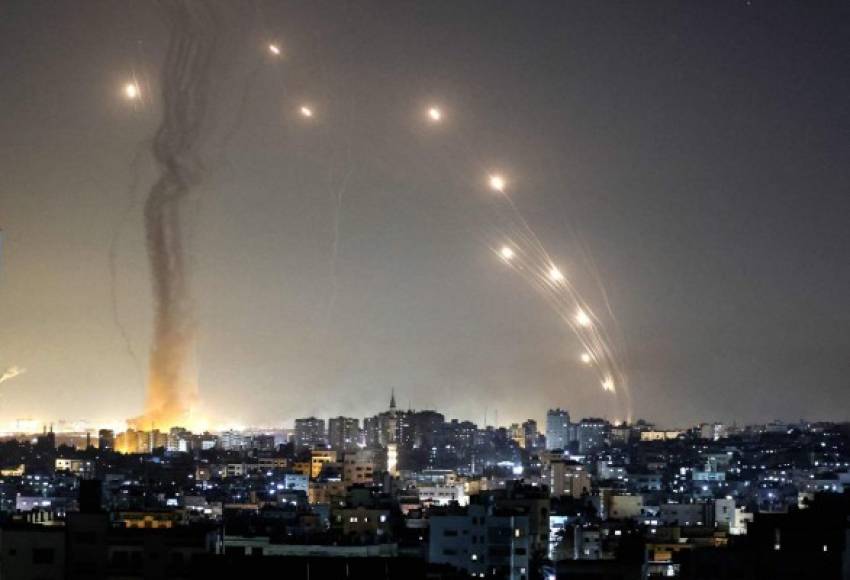 Tel Aviv bajo ataque: Hamás lanza una lluvia de misiles contra Israel