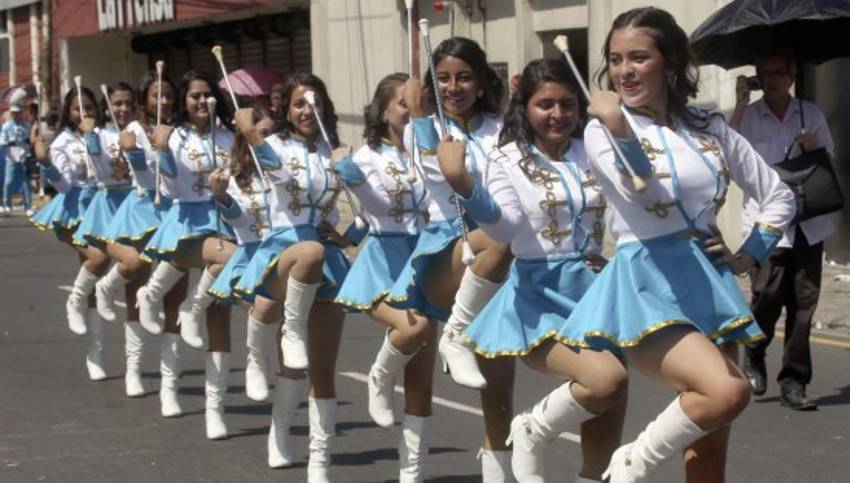 Las 20 palillonas más lindas de los desfiles de Honduras - Diario La Prensa