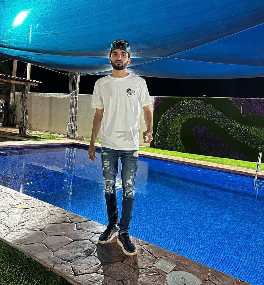 Con una audiencia considerable, El Pinky logró alcanzar 32.9 mil seguidores en Instagram, donde sus publicaciones eran bien recibidas por sus seguidores. 