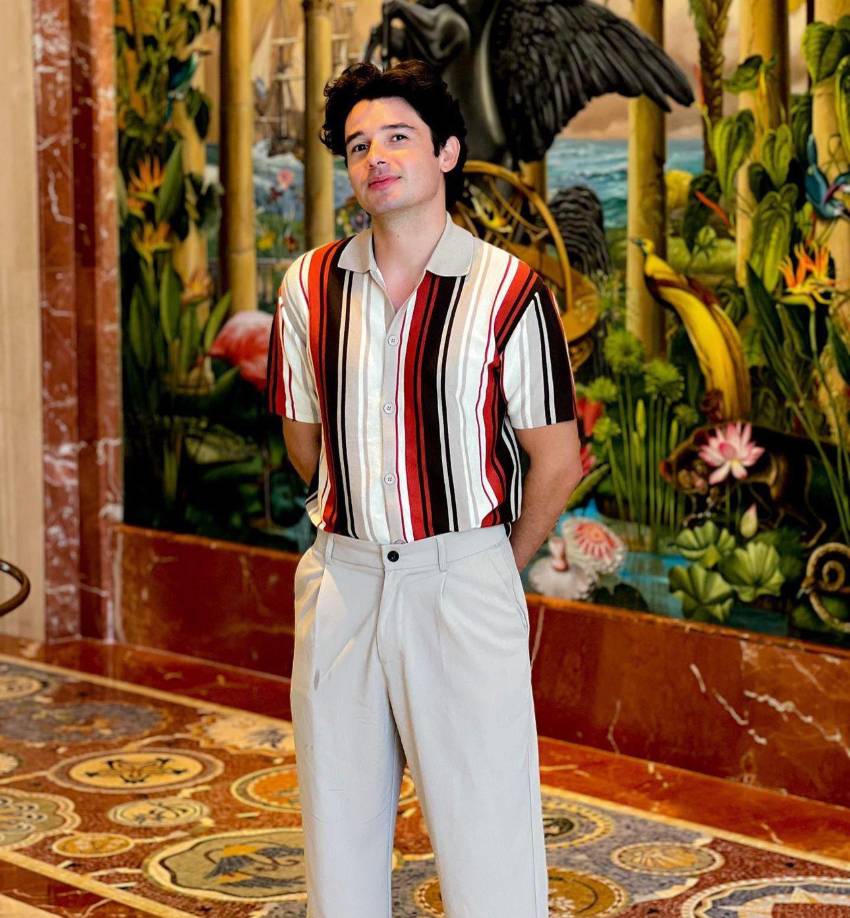 ”Yo por eso estoy trabajando desde muy joven, para retirarme en mi juventud de los medios de comunicación y no estar haciendo el ridículo super viejo”, relató entre risas.