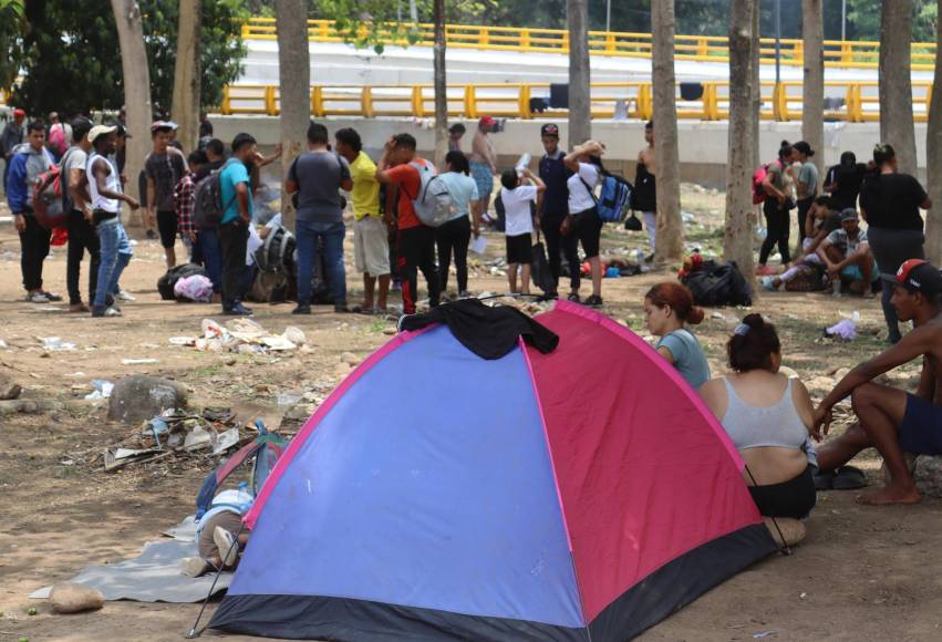 Por su parte, Mayerling Pantoja, también venezolana, denunció las pésimas condiciones en las que los migrantes se encuentran en Ciudad Juárez. 