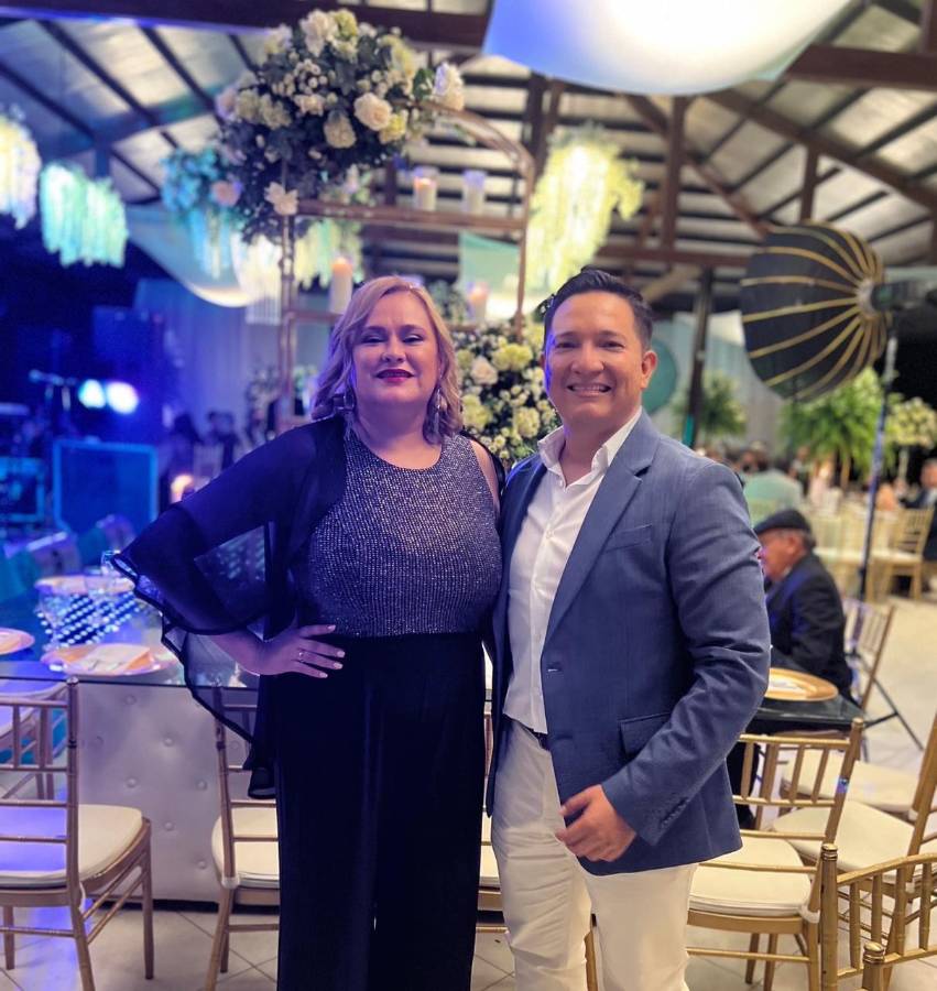 Moris Alvarado y Paola Banegas se unen en sagrado matrimonio