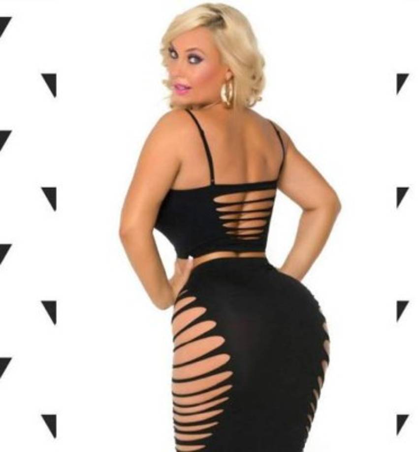 El parecido de Coco con la mandataria de Croacia hizo que muchos medios las confundieran y se le atribuyeron unas fotos en bikini.