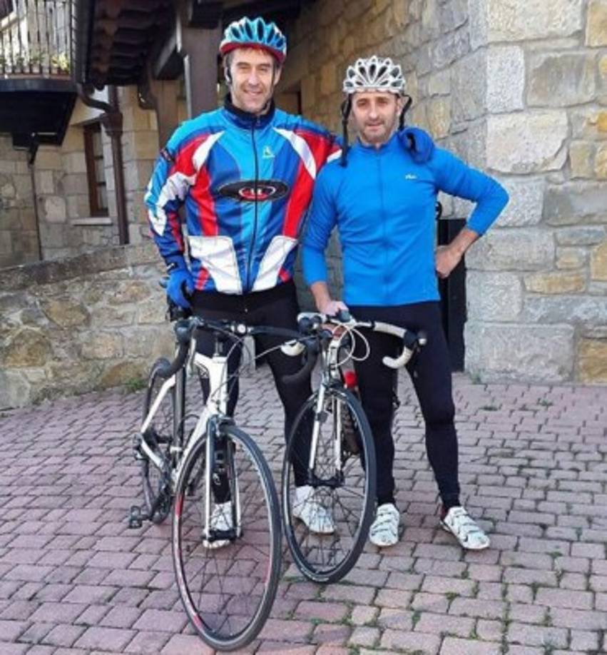 Otra de sus pasiones es andar en bicicleta. Sin duda alguna hay grandes expectativas con la llegada del exentrenador de España.