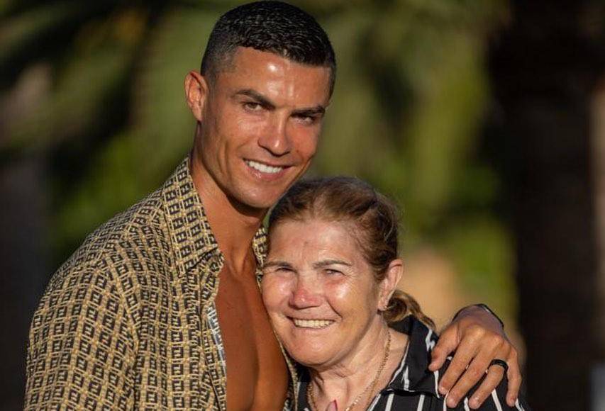 Dentro de esa visita se le esperaba ver a la madre de Cristiano con Georgina, y fue la misma quien compartió una imagen sobre su ‘mala’ relación.