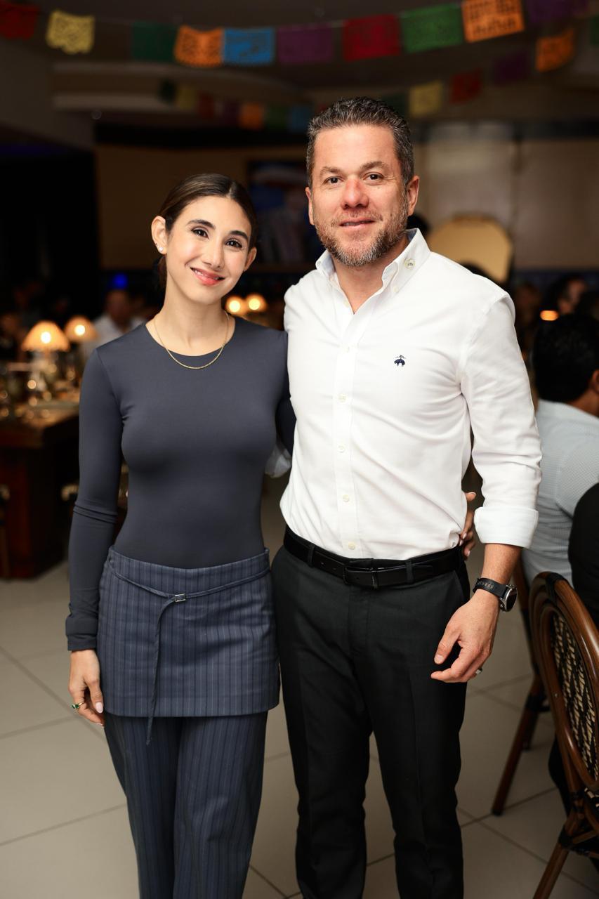 Una noche de cine, música y legado en honor a Roger D. Valladares