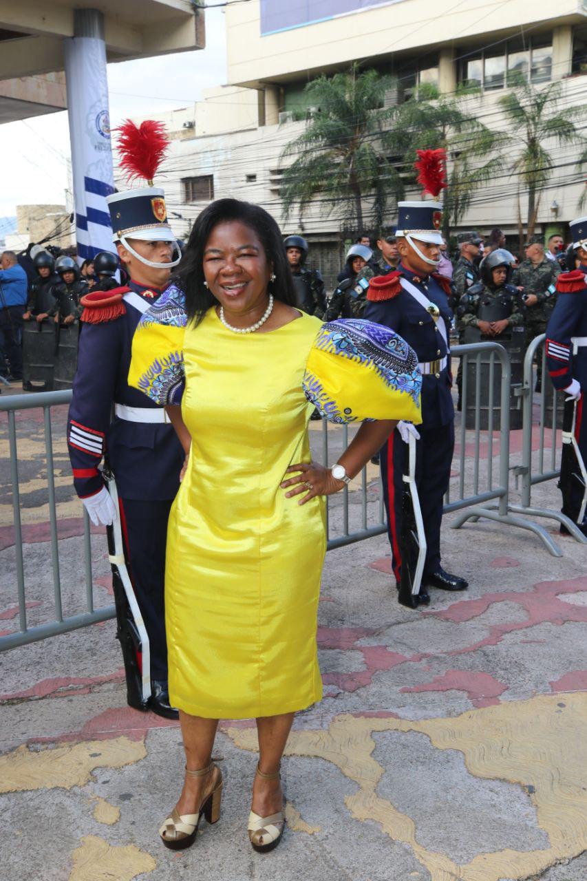 Looks y tendencias de moda en la toma de posesión Honduras 2026