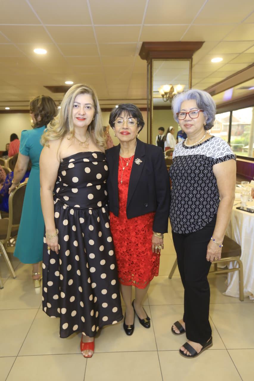 El Club Internacional de Mujeres celebra a la Mamá del Año, en SPS