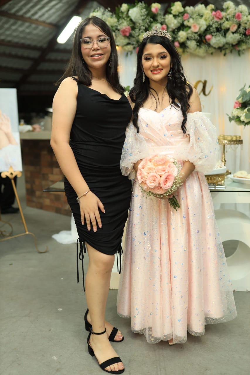 15 años de la querida Ana Marilyn Bustillo