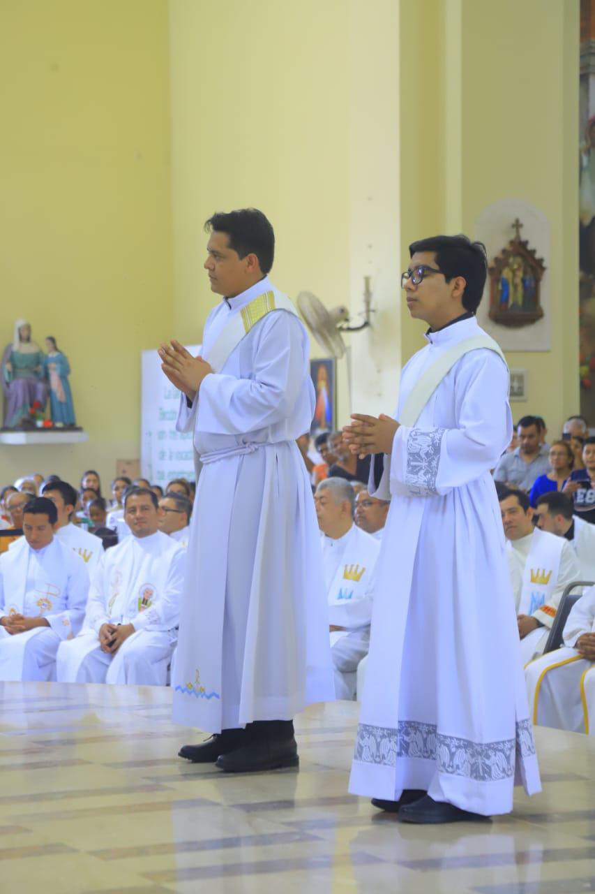 Edwin Ávila y Osman Martínez, los dos nuevos sacerdotes al servicio de la Iglesia católica