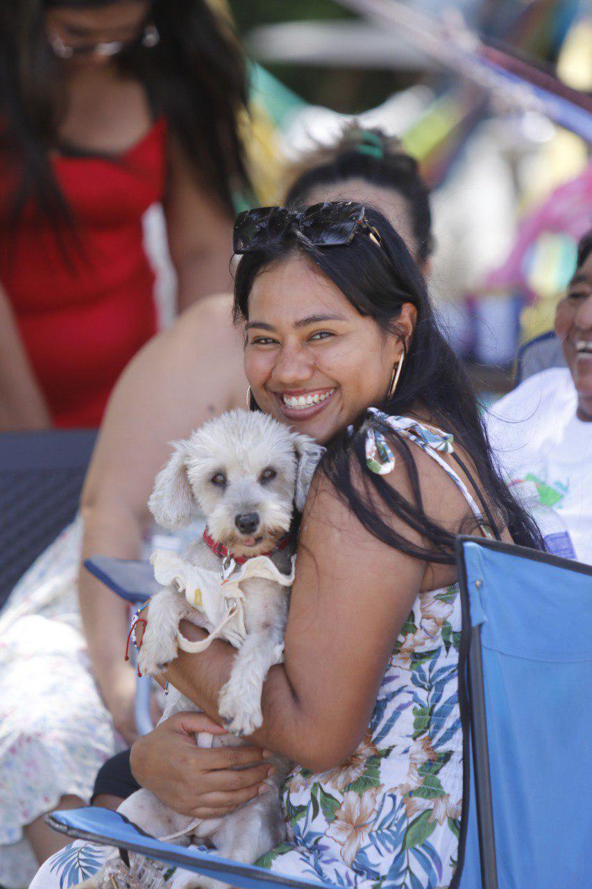 Belleza y alegría: hondureñas viven al máximo la Semana Morazánica en Tela