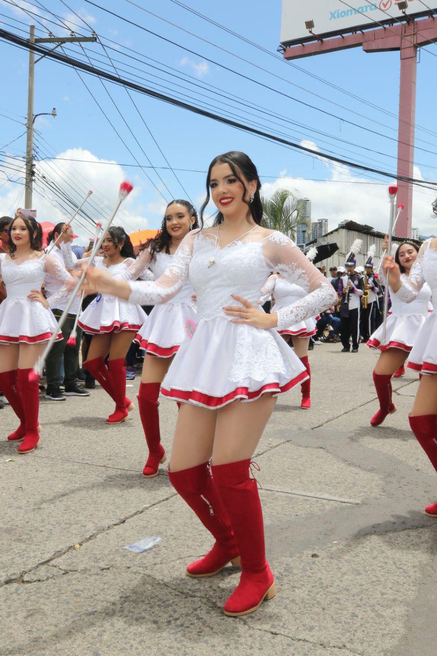 Angelical rostro: ¿quién es la linda palillona del Instituto Santa Mónica?