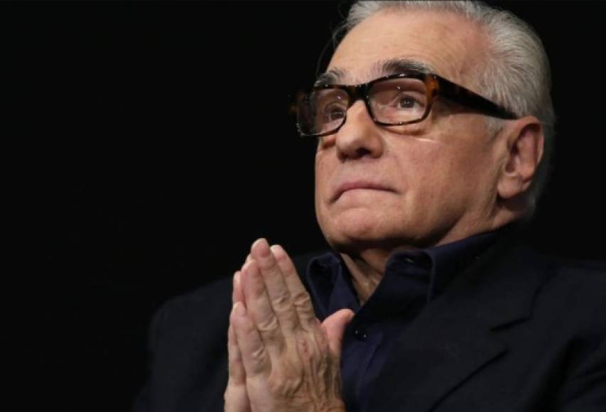Martin Scorsese<br/><br/>El cineasta reconoció en una entrevista de 2016 que se consideraba afortunado de haber sido criado en la fe católica y de tener como guía a un sacerdote de nombre Frank Principe.<br/><br/>Cuando tenía 15 años, Martin acudió a un seminario preparatorio, pero claudicó al primer año al darse cuenta de que no tenía una verdadera vocación sacerdotal.<br/><br/>Durante la promoción de su filme Silencio, lo describió como un peregrinaje de fe, el cual implicó investigar otras religiones y darse cuenta de que la iglesia católica era 'su hogar'.<br/><br/>'No estoy interesado en la política de la institución. Pero la idea de la resurrección, de la encarnación, el poderoso mensaje del amor y la compasión son la clave', dijo al diario La Civilta Cattolica.<br/>