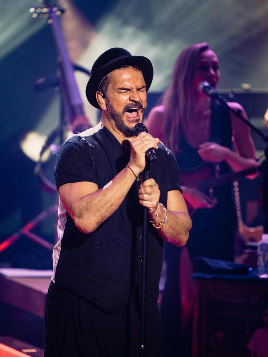 Ricardo Arjona lanza duras críticas contra la crianza moderna y la tendencia therian