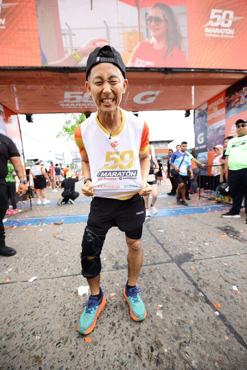 Shin Fujiyama completa los 10K en la 50 Maratón LA PRENSA-Gatorade