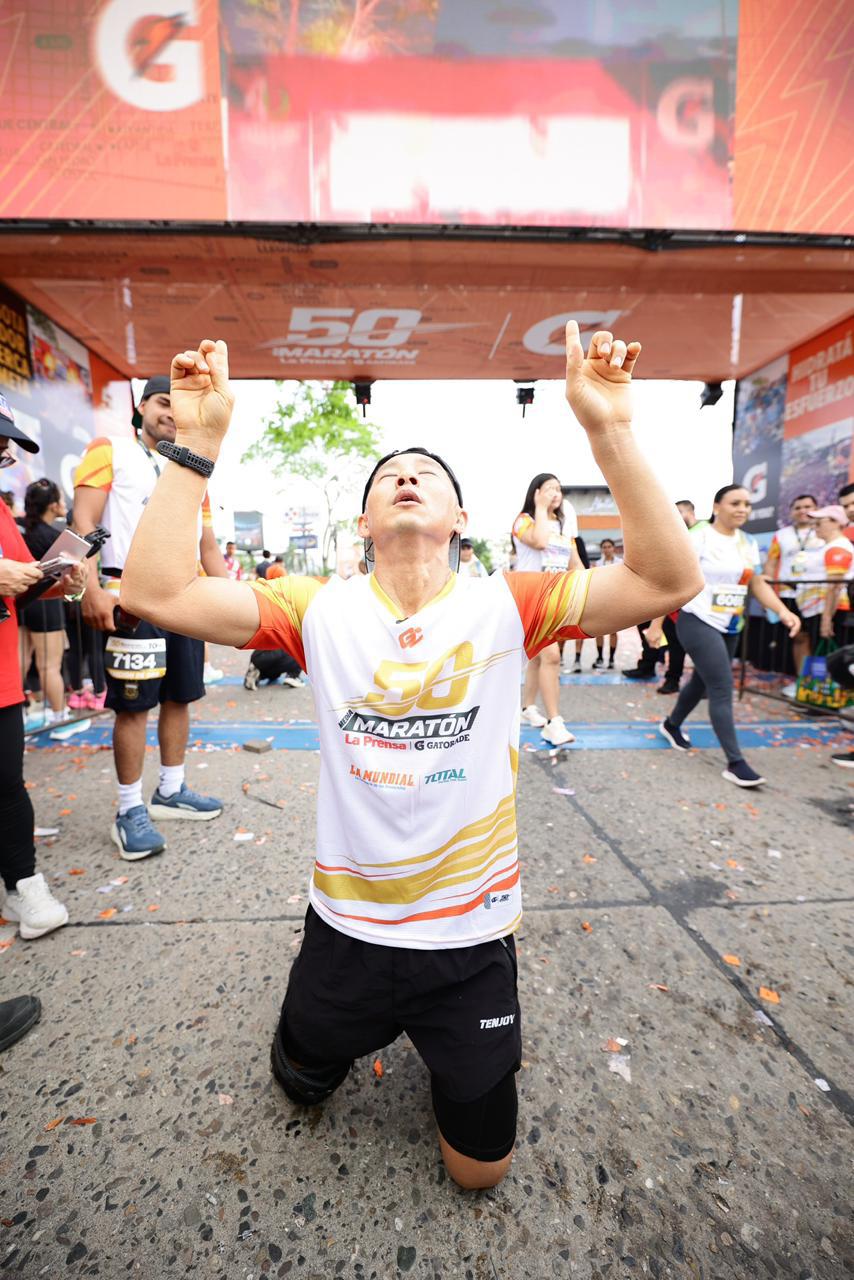 Shin Fujiyama completa los 10K en la 50 Maratón LA PRENSA-Gatorade