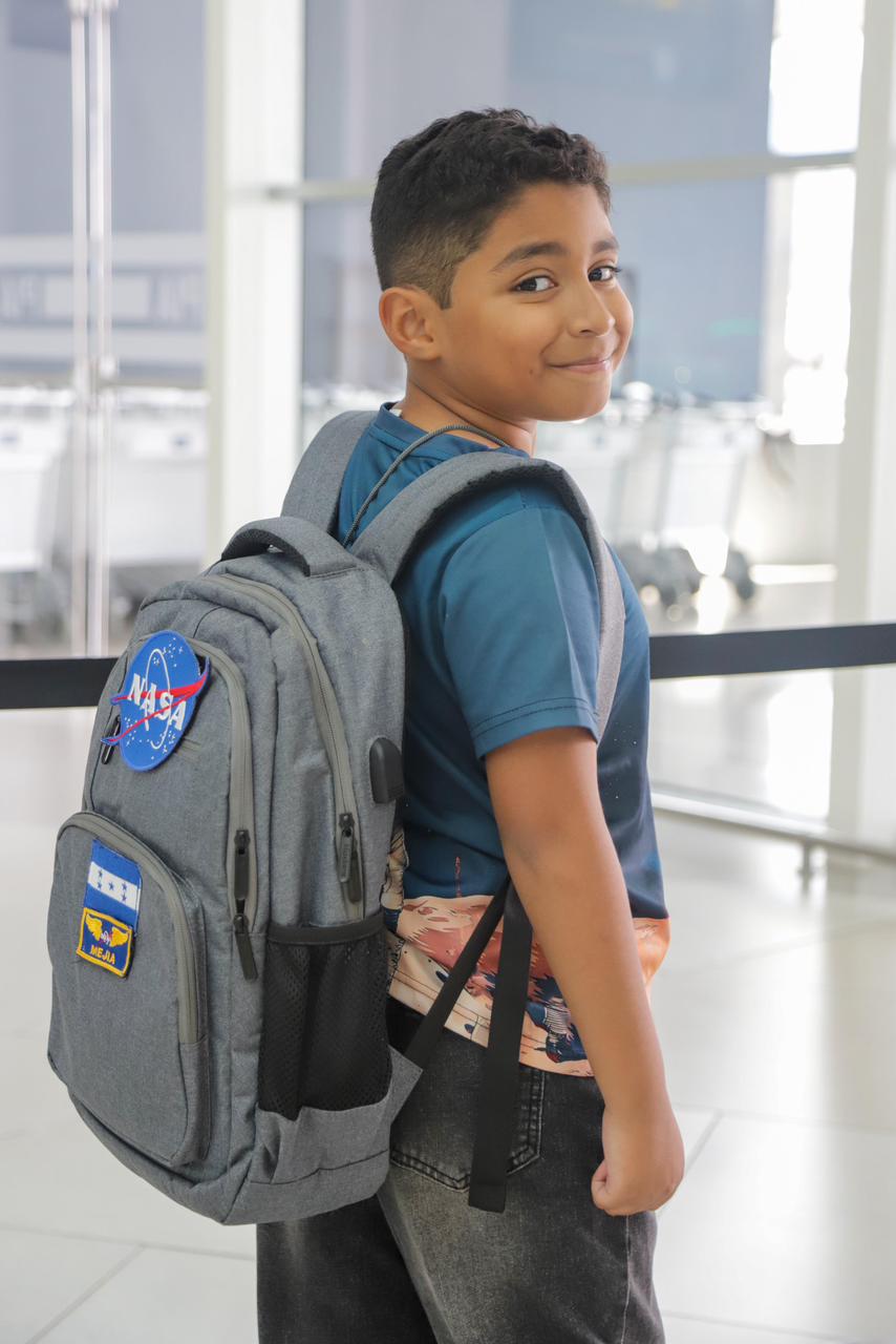 André Enoc, el niño hondureño parte rumbo al Kennedy Space Center de la NASA