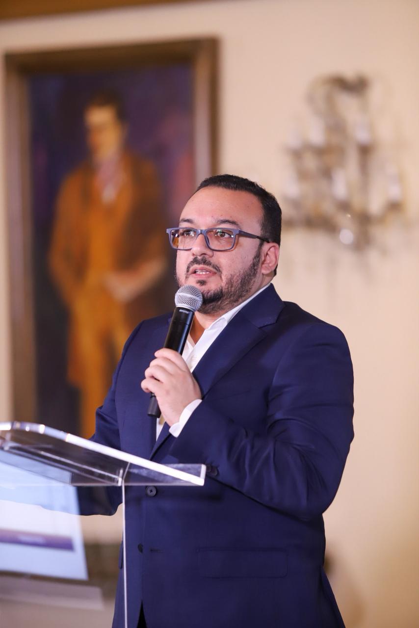 ¿Por qué destituyeron a exesposo de Cossette López de Comunicaciones? Esto se sabe