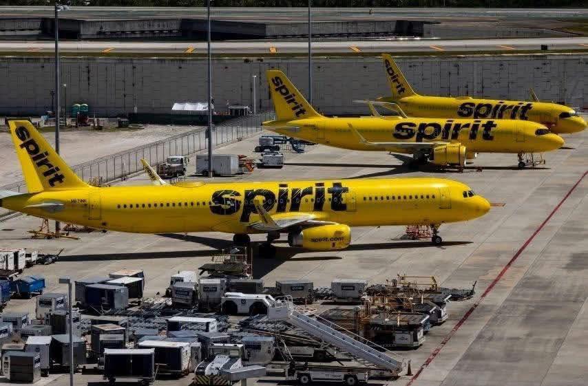Escuela de aviación hondureña despide y agradece a Spirit Airlines