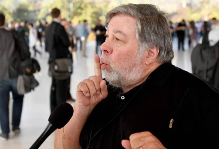 Steve Wozniak, cofundador de Apple junto con Steve Jobs, también estuvo presente en el evento.