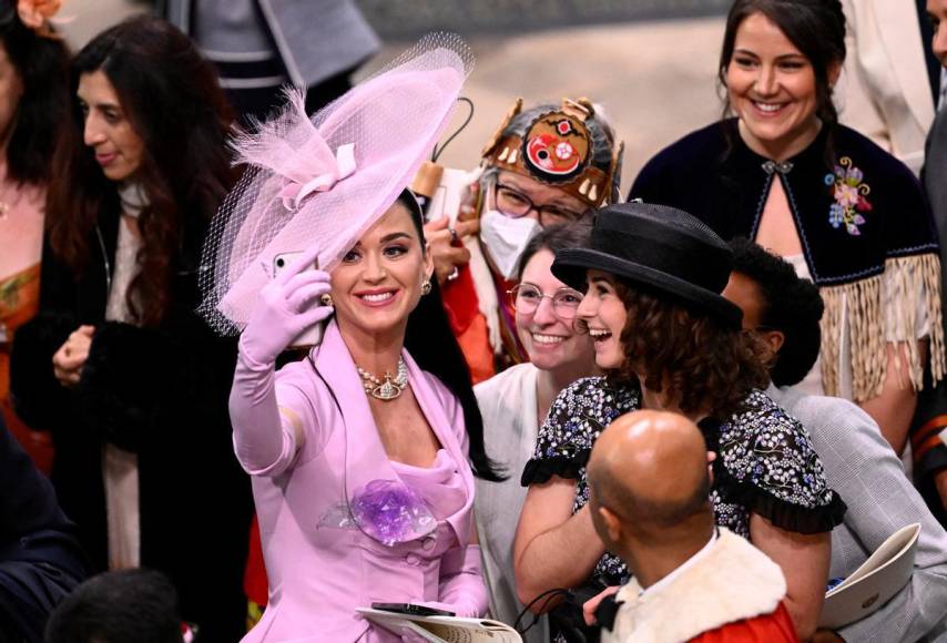 La cantante Katy Perry fue una de las mejor vestidas de la ceremonia. 