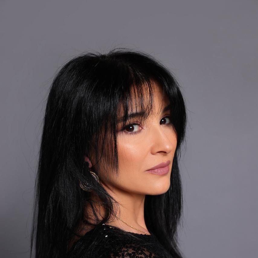 Así es Diella, la primera 'ministra virtual' del mundo