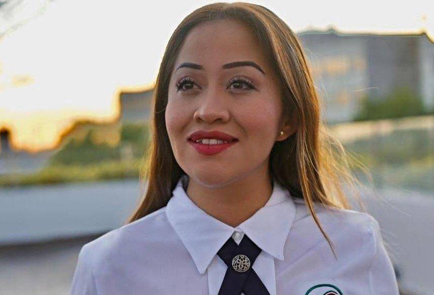 También encuentros con artistas y participación en eventos sociales de alto perfil, generando una imagen pública de gran ostentación.