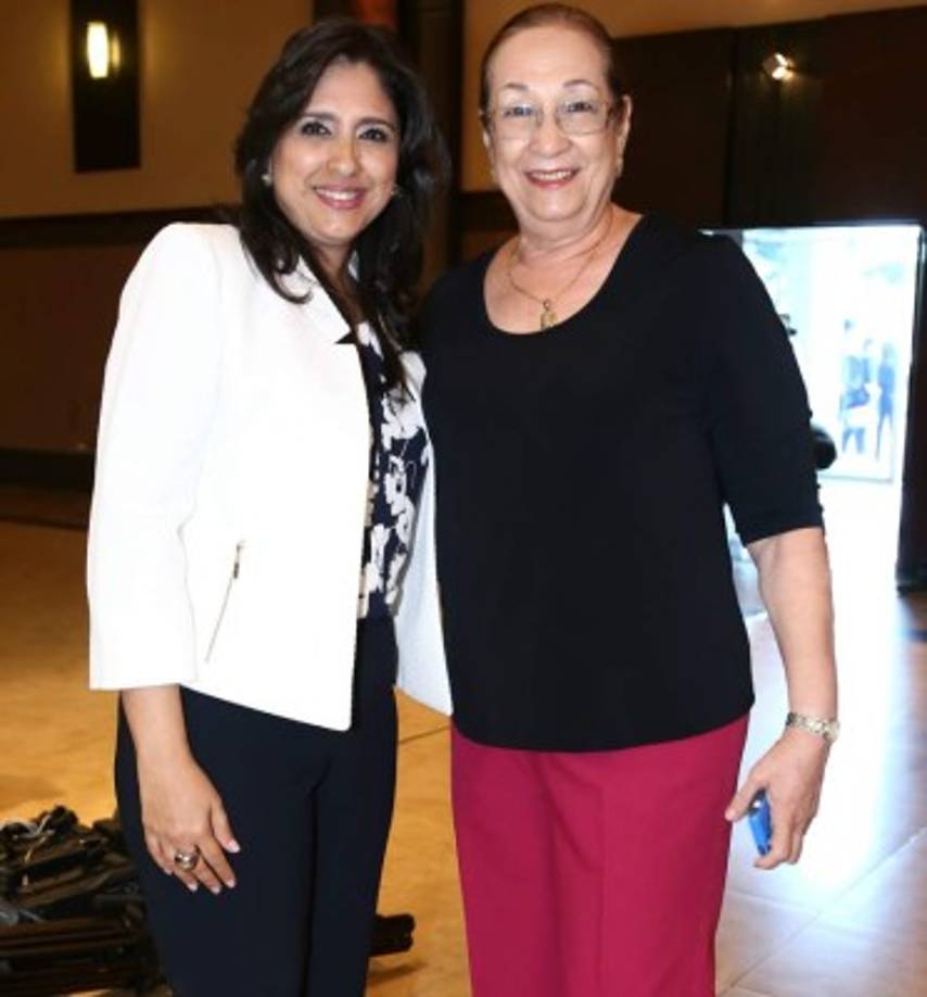 Tesla Callejas y Sandra Hernández.