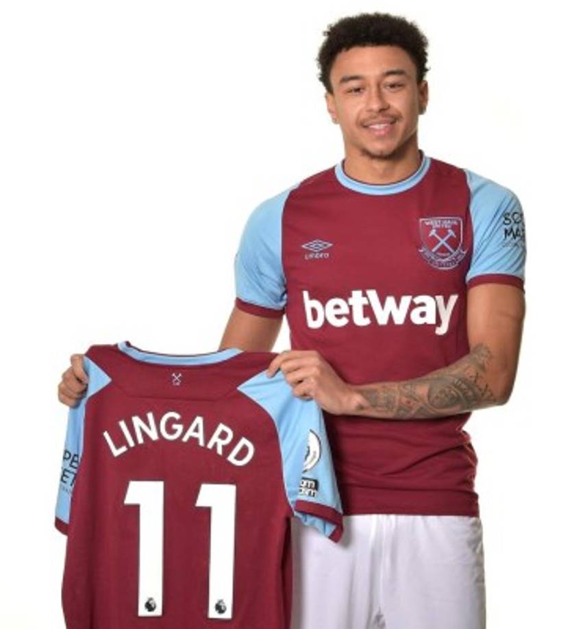 El West Ham ha hecho oficial la llegada del centrocampista Jesse Lingard, que aterriza en Londres en calidad de cedido hasta final de temporada procedente del Manchester United. El internacional inglés, de 28 años, busca tener más minutos. Los Hammers pagarán por su préstamo 1,7 millones de euros.