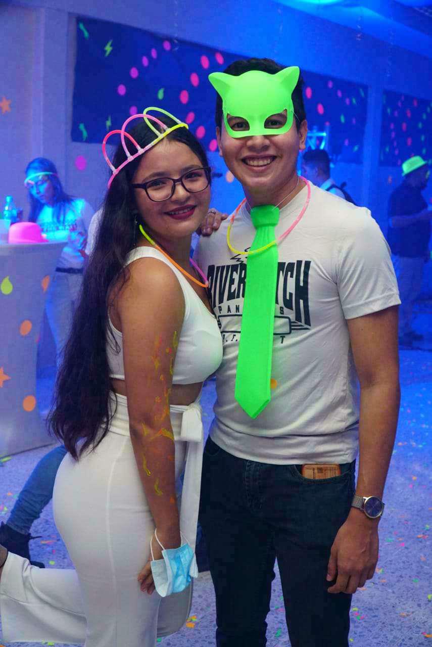 La Glow Party de los estudiantes de la Universidad UTH