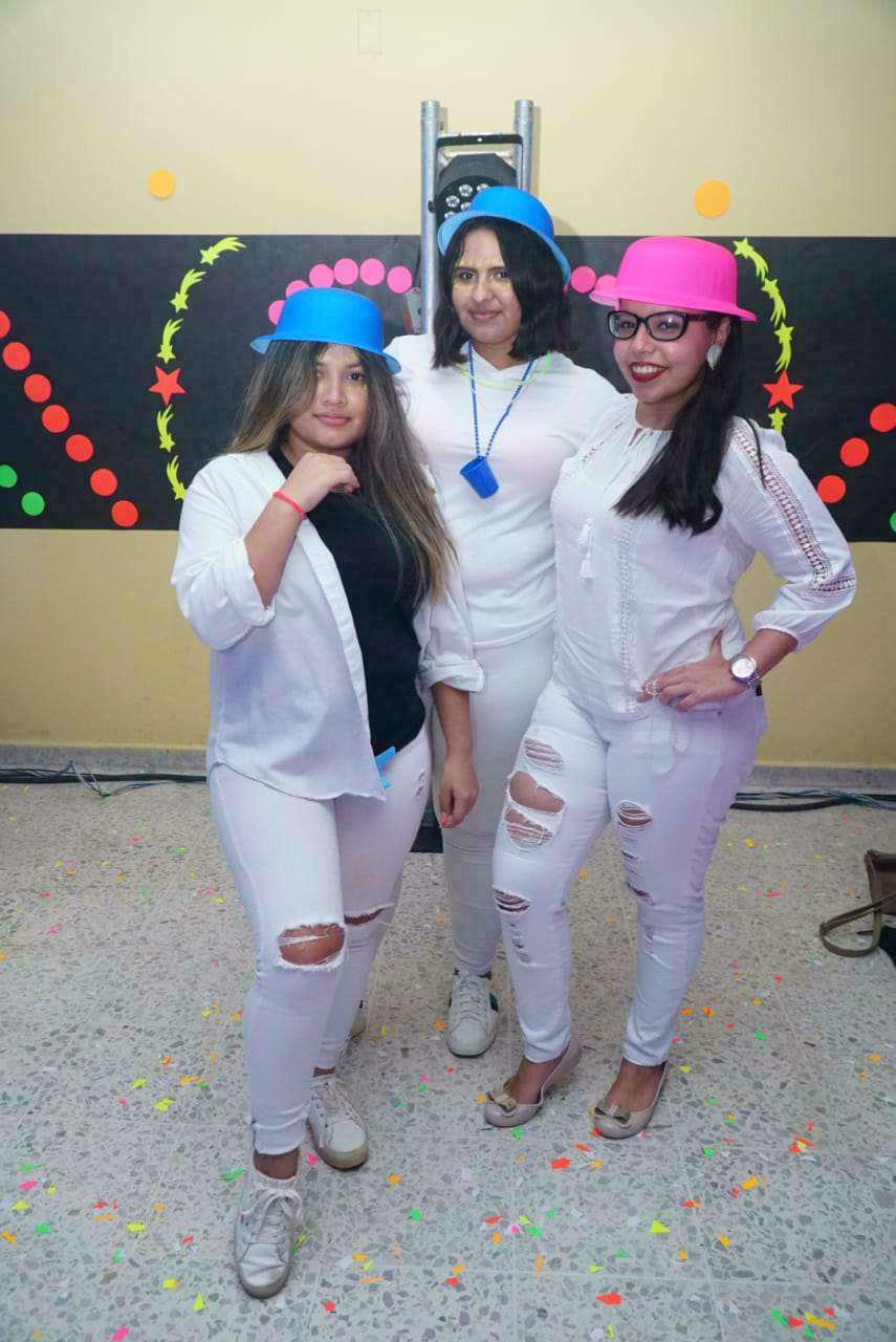 La Glow Party de los estudiantes de la Universidad UTH