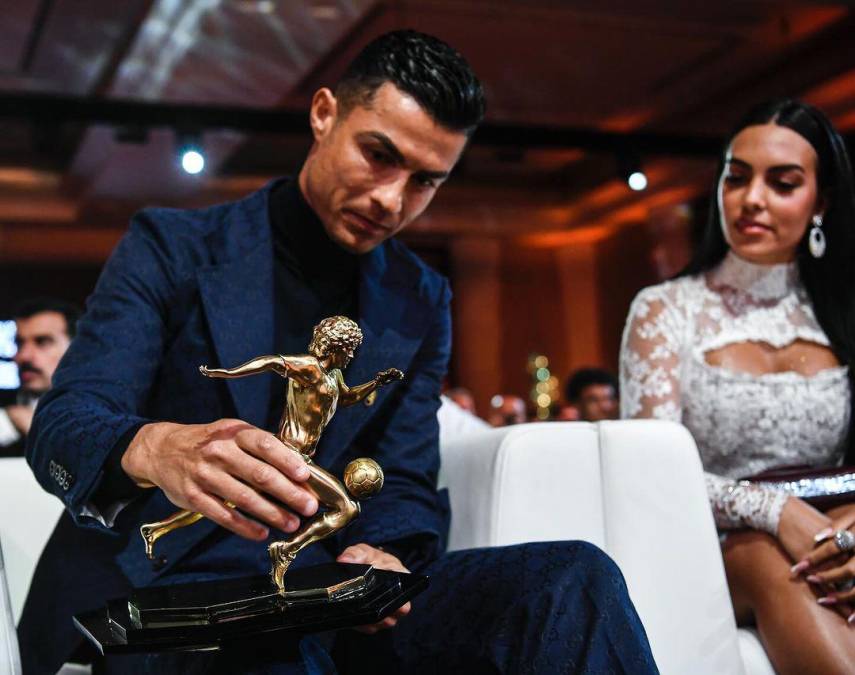 Ante esto, Cristiano Ronaldo se pronunció sobre los The Best y Balón de Oro, que tienen como último ganador a Lionel Messi.
